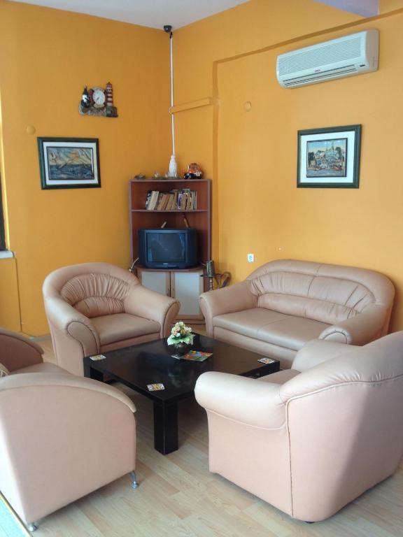 Ayda Hotel Кушадасъ Екстериор снимка